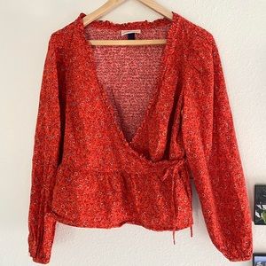 Wrap / Tie women’s top